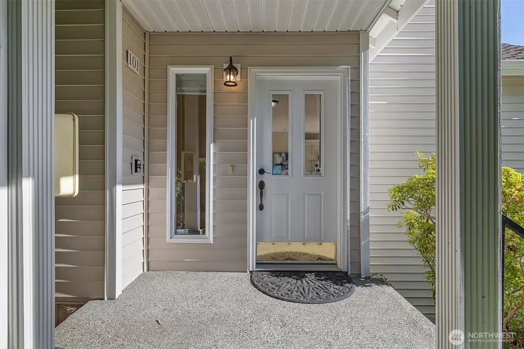 9804 NE Riverbend Drive Bothell WA 98011