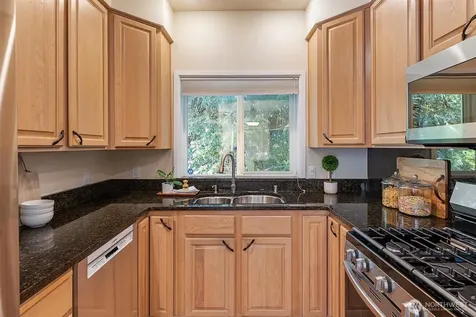 9804 NE Riverbend Drive Bothell WA 98011