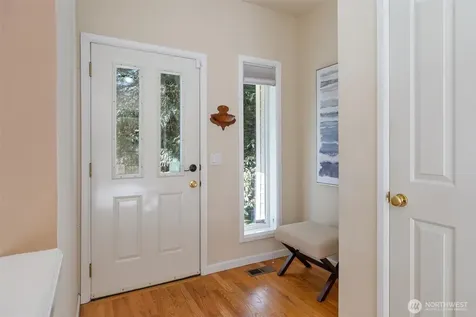 9804 NE Riverbend Drive Bothell WA 98011