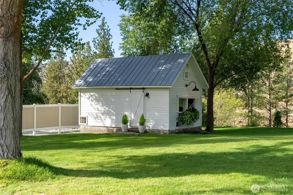 3 Ross Road Twisp WA 98856