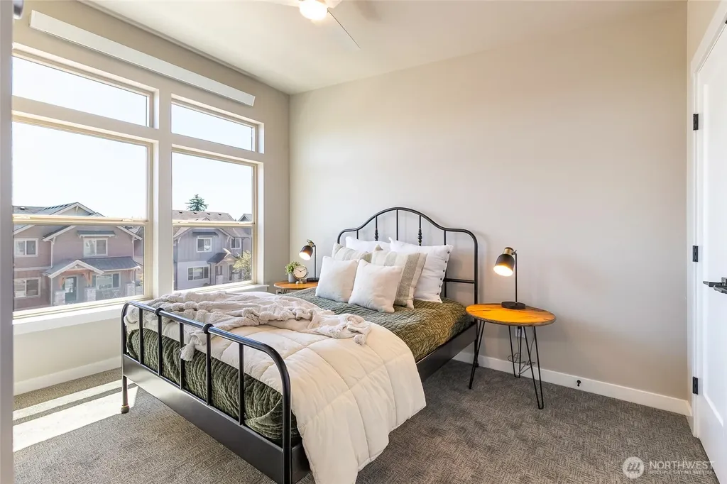 676 W Kline Road Bellingham WA 98226