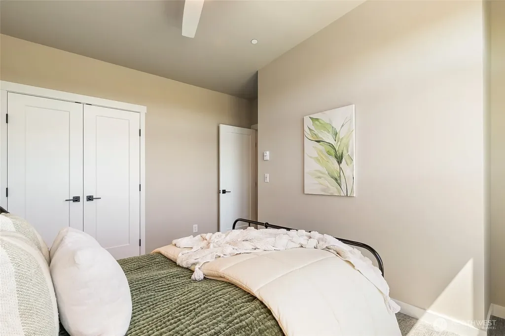676 W Kline Road Bellingham WA 98226