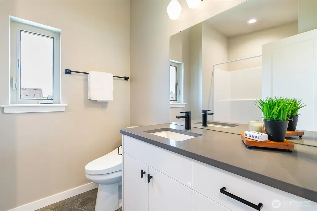 676 W Kline Road Bellingham WA 98226