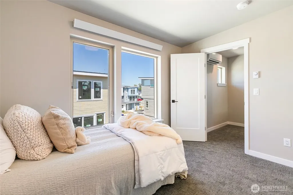 676 W Kline Road Bellingham WA 98226