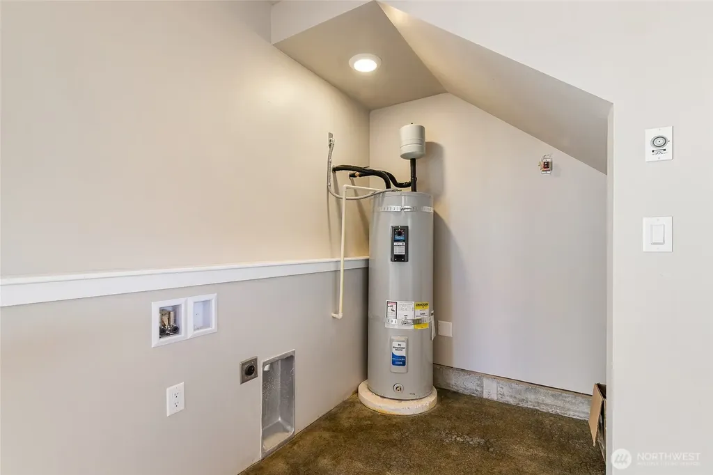 676 W Kline Road Bellingham WA 98226