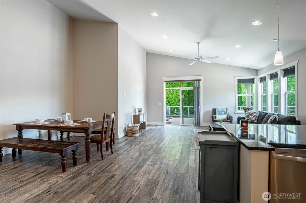 1000 Sunset Lane Chelan WA 98816