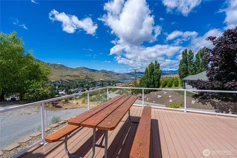 1000 Sunset Lane Chelan WA 98816