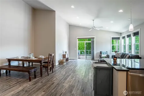 1000 Sunset Lane Chelan WA 98816