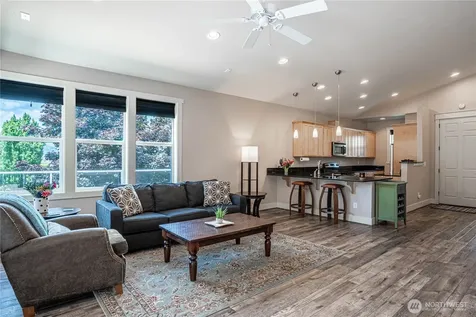 1000 Sunset Lane Chelan WA 98816
