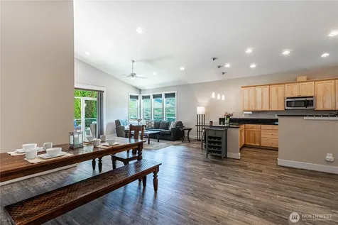 1000 Sunset Lane Chelan WA 98816