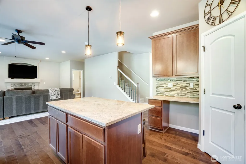 5913 164th Avenue Ct E Sumner WA 98390
