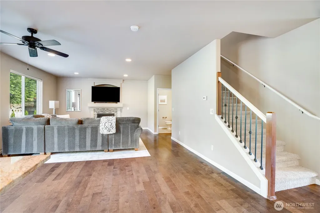 5913 164th Avenue Ct E Sumner WA 98390