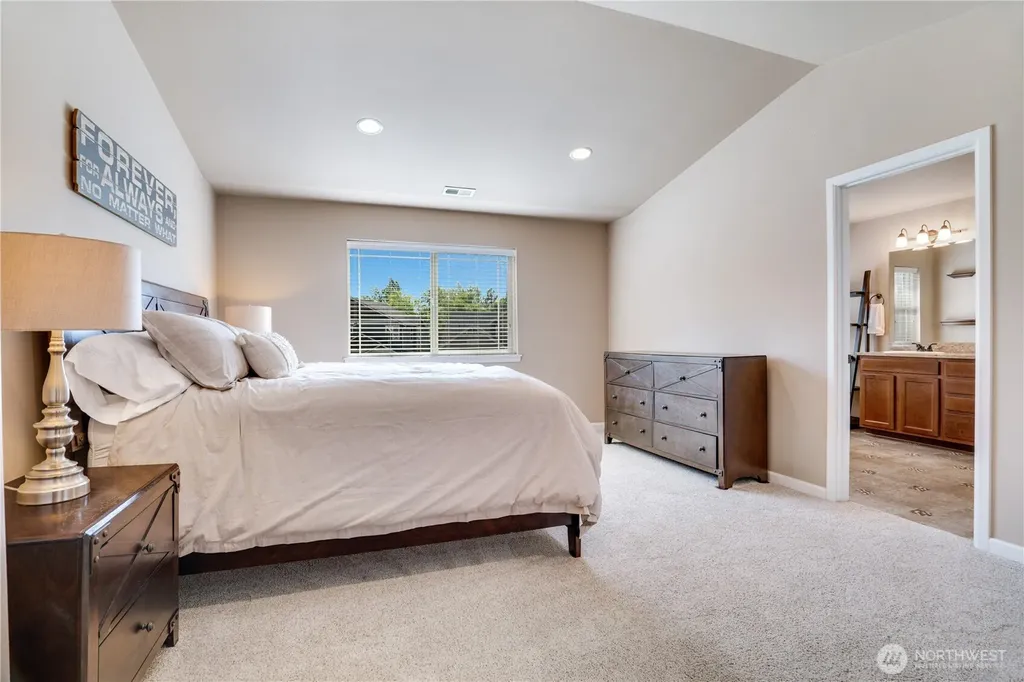 5913 164th Avenue Ct E Sumner WA 98390