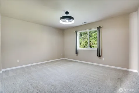 5913 164th Avenue Ct E Sumner WA 98390