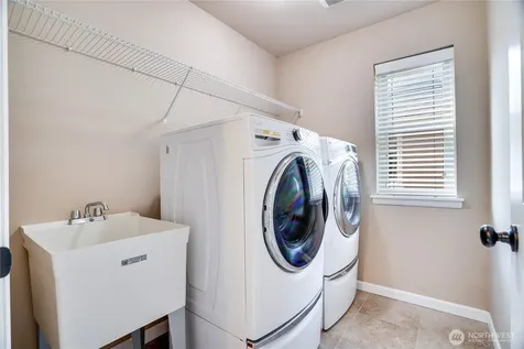 5913 164th Avenue Ct E Sumner WA 98390