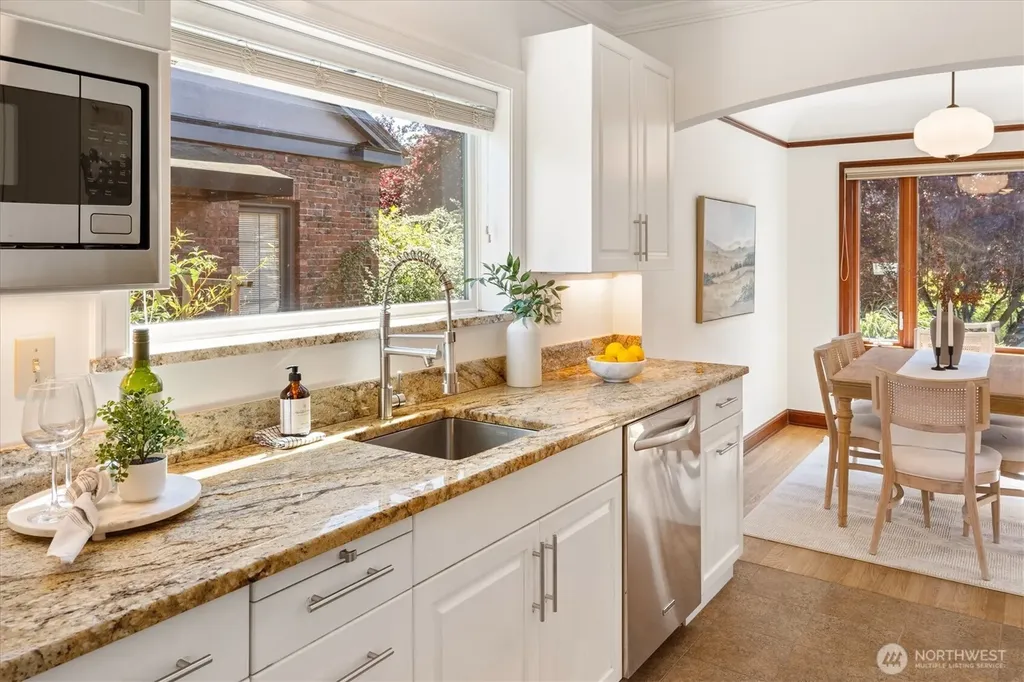 7754 Jones Avenue NW Seattle WA 98117