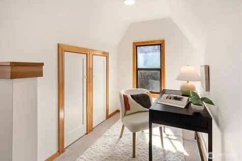 7754 Jones Avenue NW Seattle WA 98117