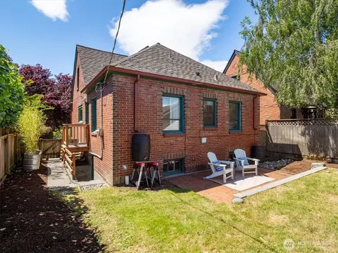 7754 Jones Avenue NW Seattle WA 98117