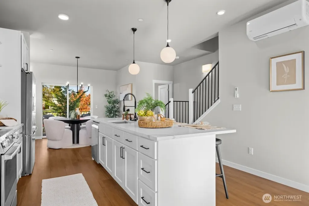 16823 Alder Way Lynnwood WA 98037