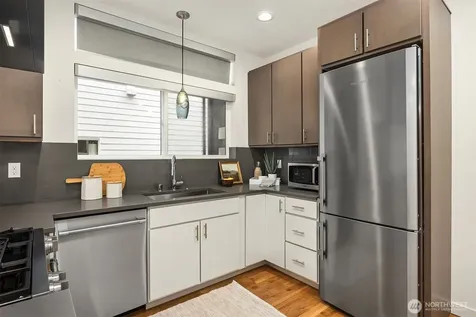 2005 Dexter Avenue N Seattle WA 98109