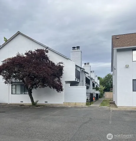 12434 Ambaum Blvd SW Seattle WA 98146