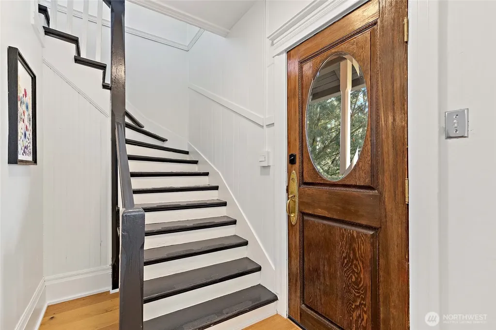 4048 37th Avenue S Seattle WA 98118