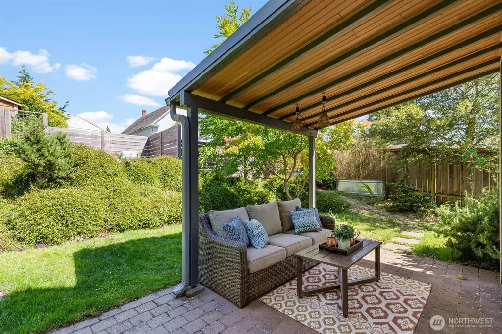 4048 37th Avenue S Seattle WA 98118