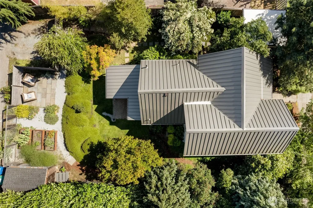 4048 37th Avenue S Seattle WA 98118