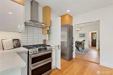 4048 37th Avenue S Seattle WA 98118