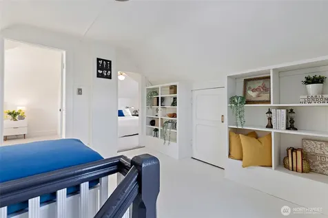 4048 37th Avenue S Seattle WA 98118