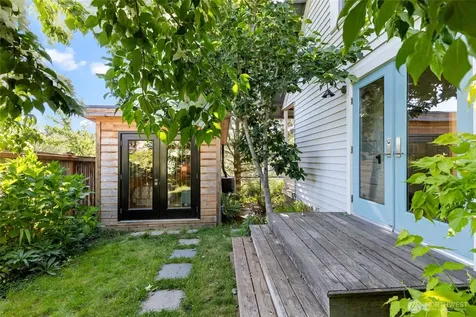4048 37th Avenue S Seattle WA 98118