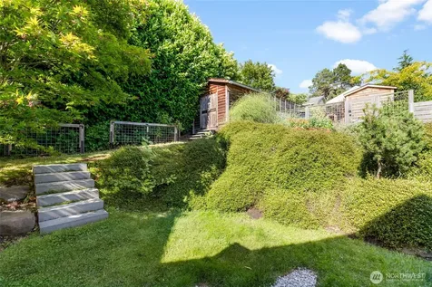 4048 37th Avenue S Seattle WA 98118