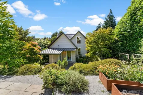 4048 37th Avenue S Seattle WA 98118