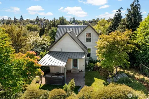 4048 37th Avenue S Seattle WA 98118
