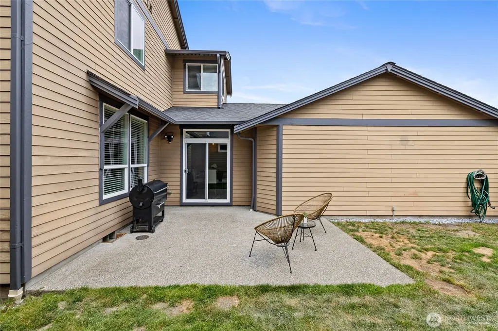 18539 97th Avenue E Puyallup WA 98375