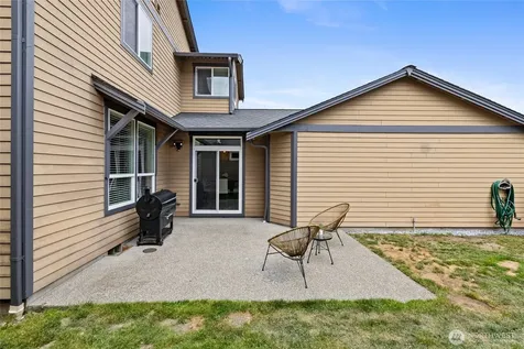 18539 97th Avenue E Puyallup WA 98375