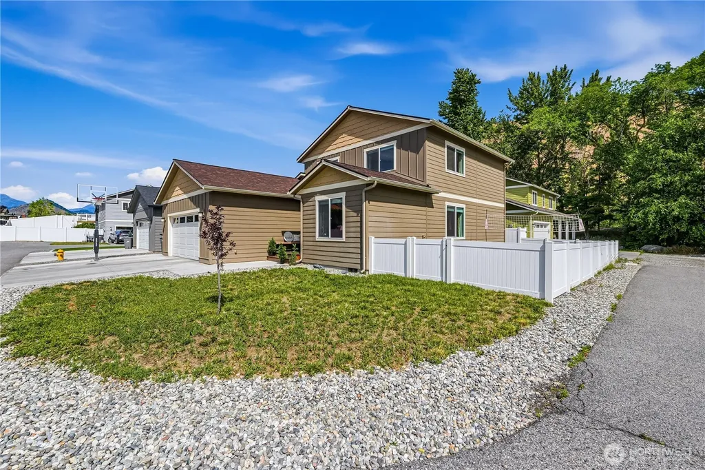 410 Riverside Meadow Cashmere WA 98815