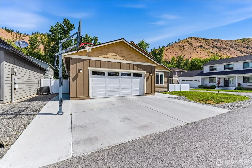 410 Riverside Meadow Cashmere WA 98815
