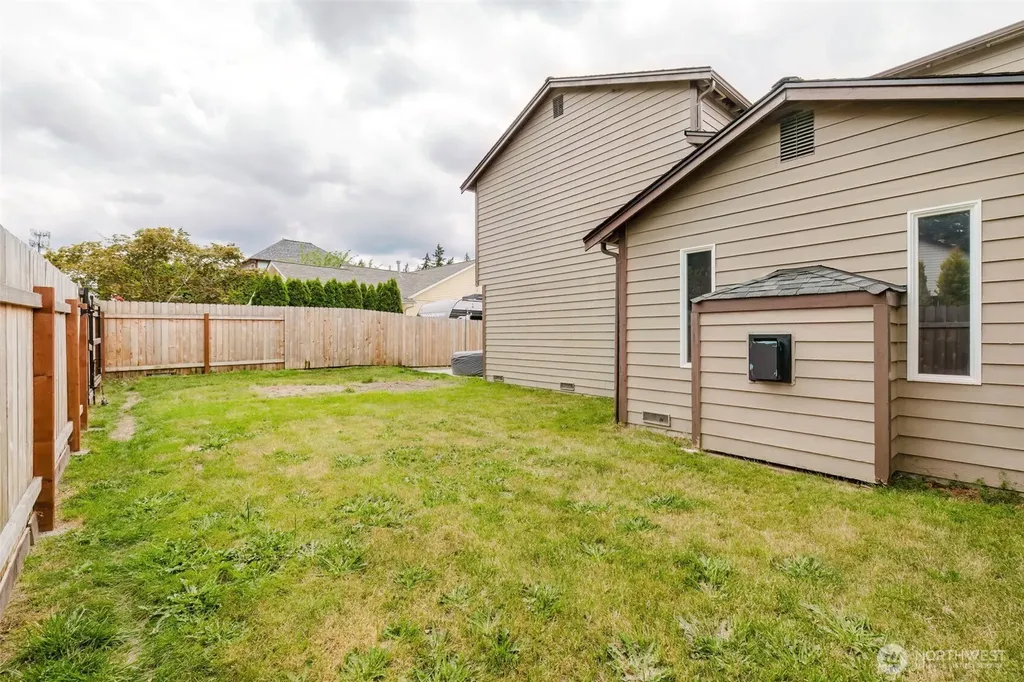 1969 Snowridge Avenue Port Orchard WA 98366