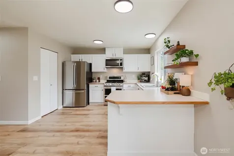 1969 Snowridge Avenue Port Orchard WA 98366