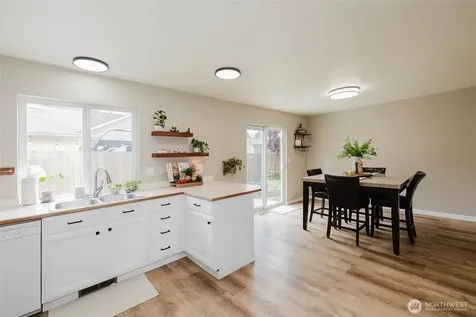 1969 Snowridge Avenue Port Orchard WA 98366