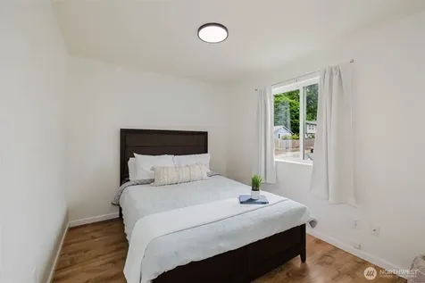 1969 Snowridge Avenue Port Orchard WA 98366