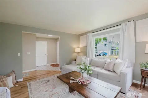 1969 Snowridge Avenue Port Orchard WA 98366