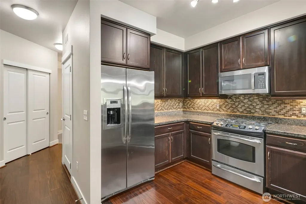 15730 116th Avenue NE Bothell WA 98011