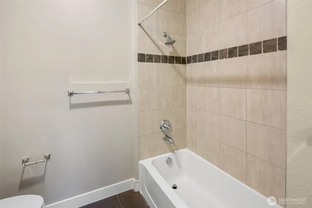 15730 116th Avenue NE Bothell WA 98011
