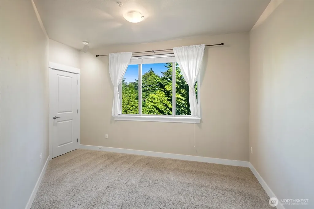 15730 116th Avenue NE Bothell WA 98011