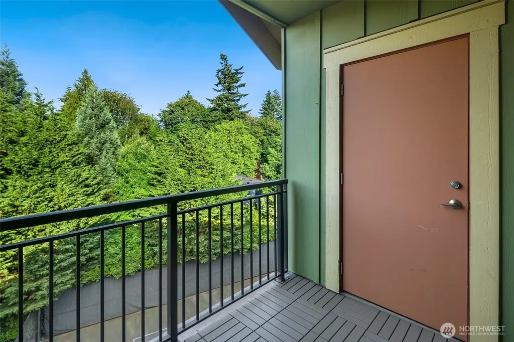 15730 116th Avenue NE Bothell WA 98011
