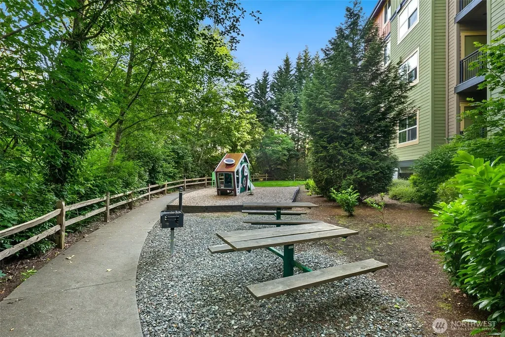 15730 116th Avenue NE Bothell WA 98011