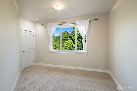 15730 116th Avenue NE Bothell WA 98011