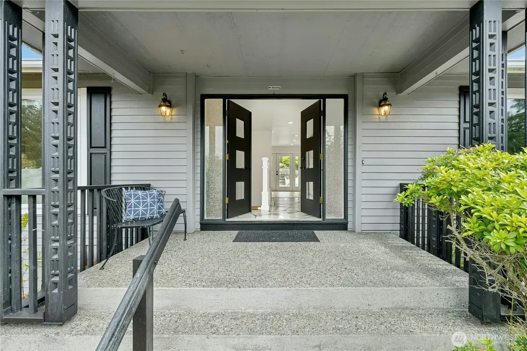 1310 121st Avenue SE Bellevue WA 98005